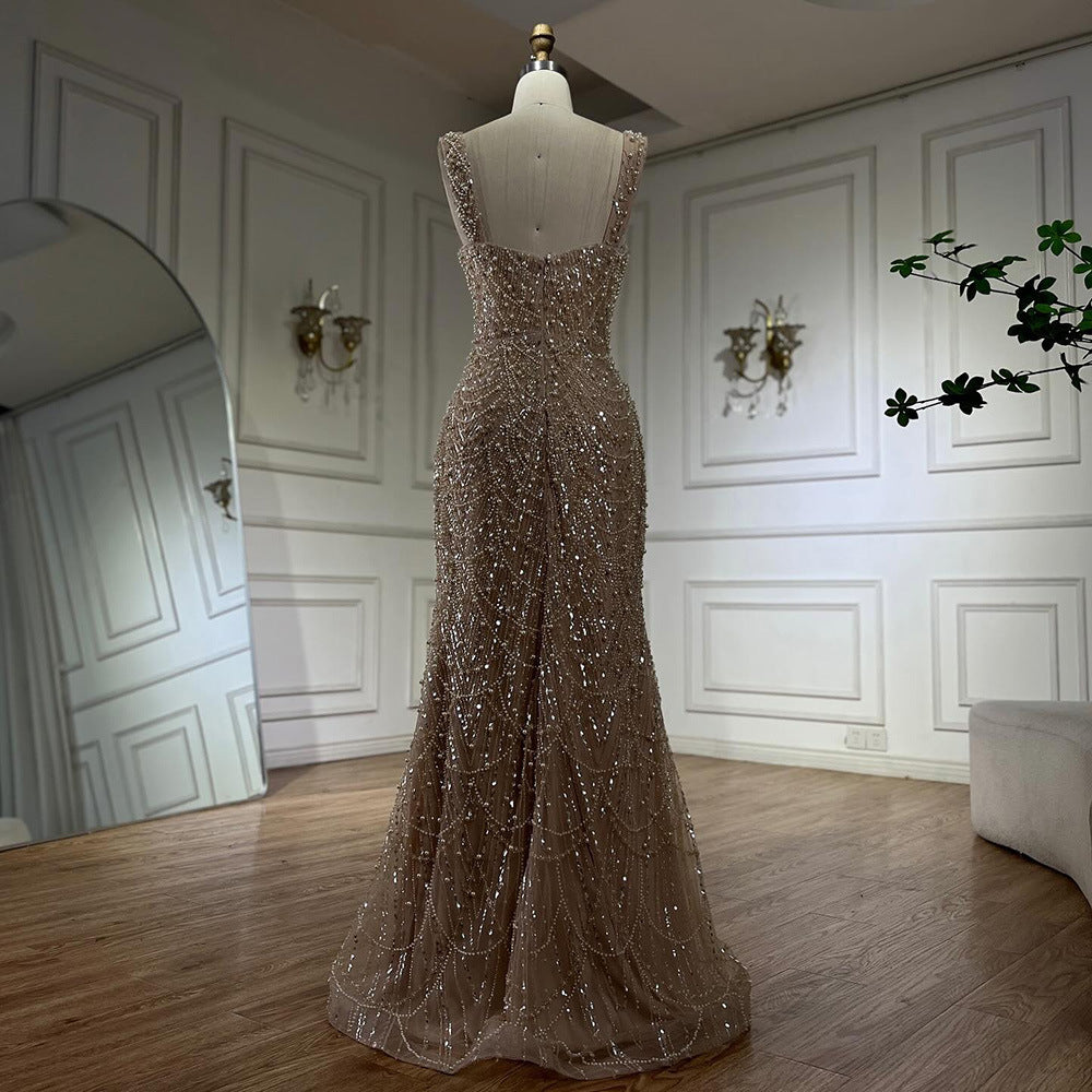 Robe Élégante Nu à Bretelles, Luxe Léger Haut de Gamme, Perles Brodées